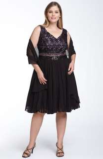 Cachet Beaded Lace Chiffon Party Dress (Plus)  
