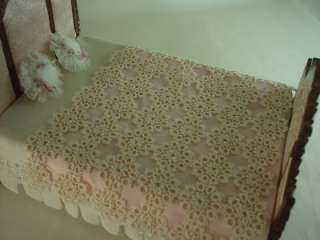 Tatted Lace Bedcover / Table Cloth 112 Tatting by Miniature Artist 