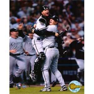  05 World Series Game 4   Bobby Jenks / A.J. Pierzynski 