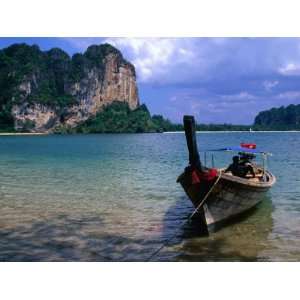 Traditional Boat in Ao Rei Leh (Bay of Railay), Rai Leh Bay, Thailand 